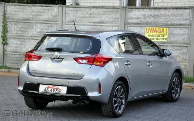 TOYOTA Auris 1.6 Premium Comfort