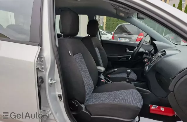 KIA Ceed 1.6 CVVT (122 KM)