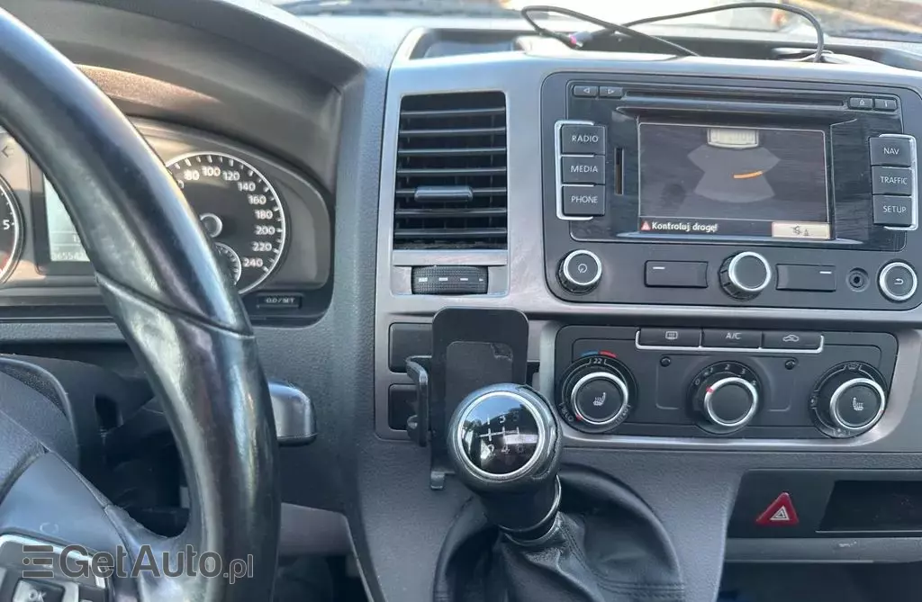 VOLKSWAGEN TRANSPORTER 