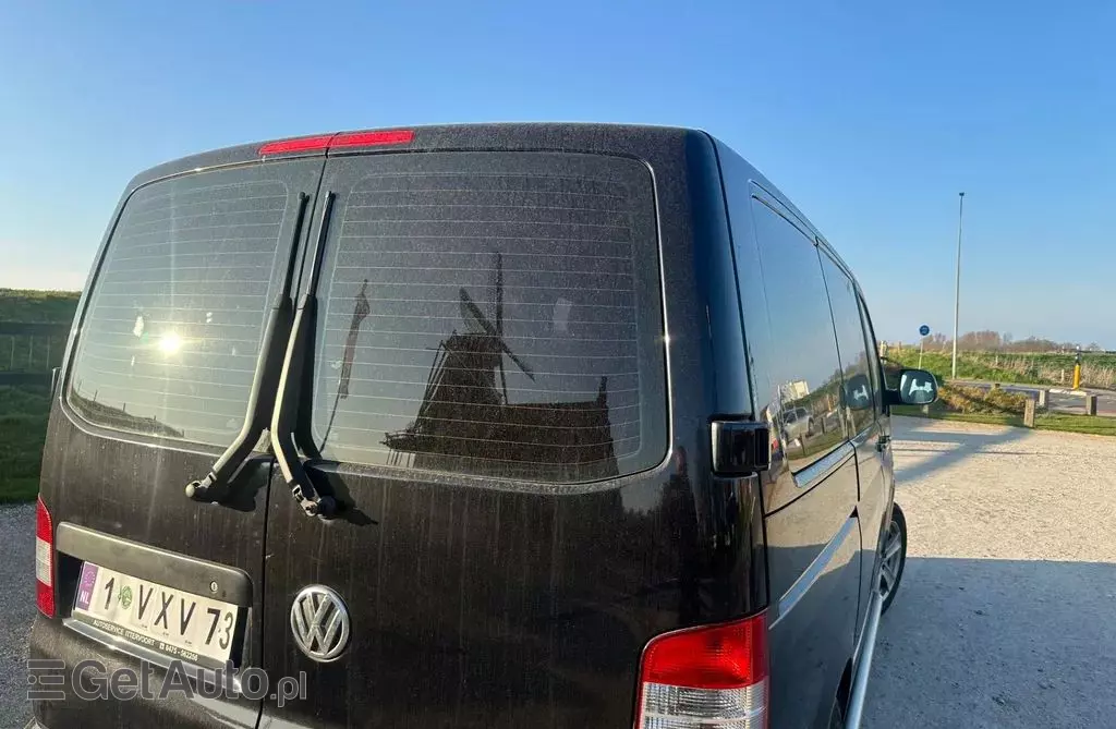 VOLKSWAGEN TRANSPORTER 