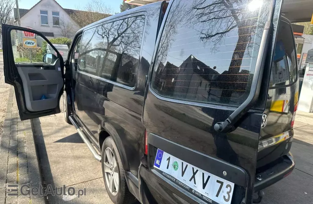 VOLKSWAGEN TRANSPORTER 