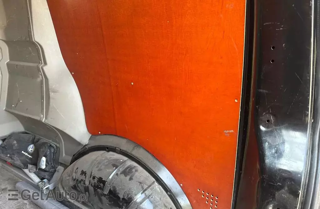 VOLKSWAGEN TRANSPORTER 