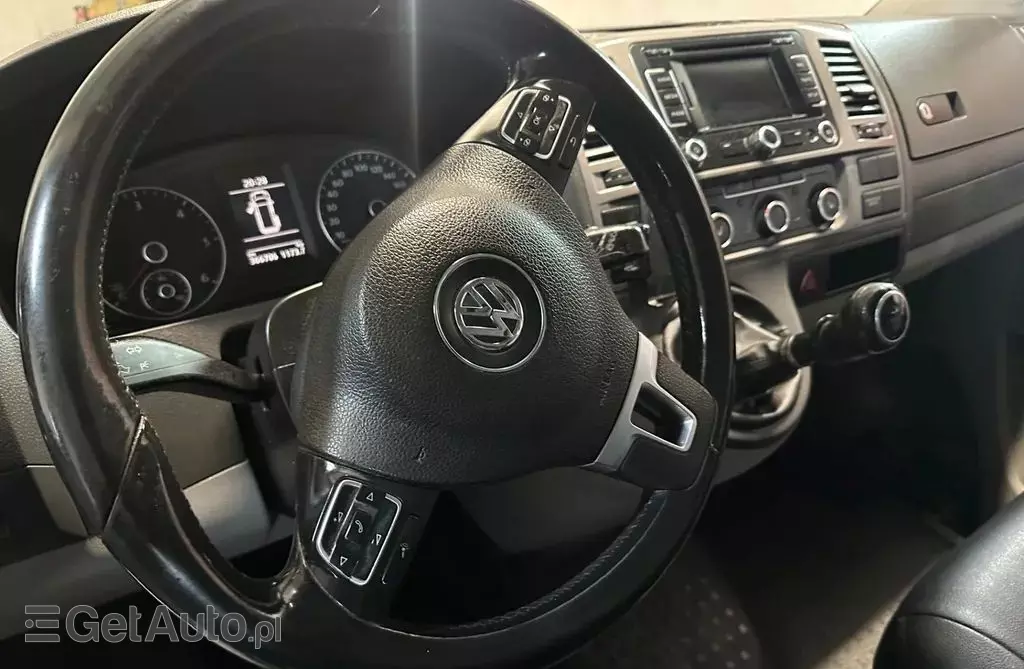 VOLKSWAGEN TRANSPORTER 