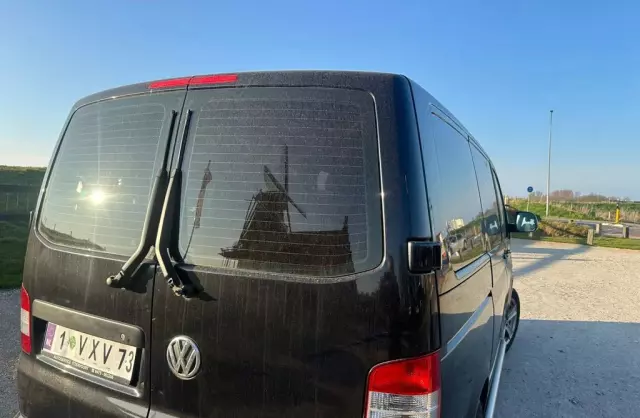 VOLKSWAGEN TRANSPORTER 