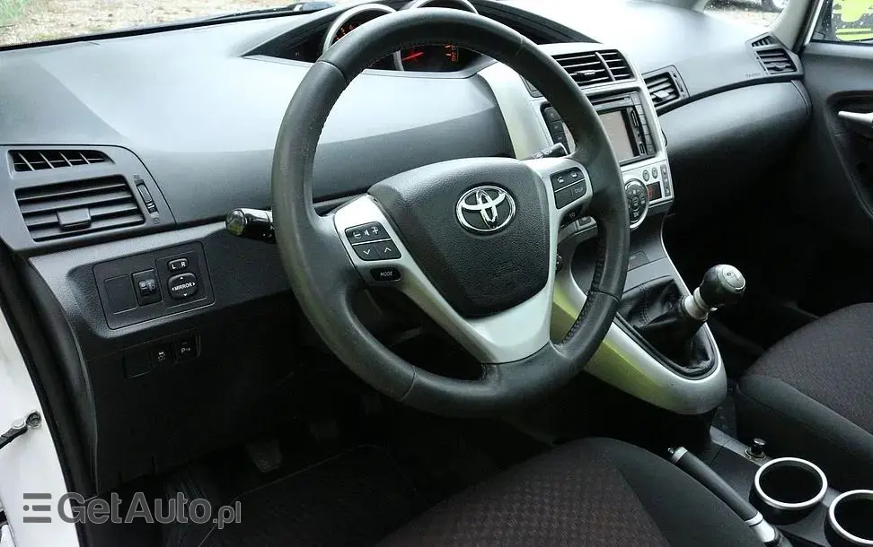 TOYOTA Verso 1.6 Sol