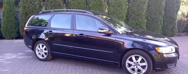 VOLVO V50 1.6 D DRIVe (109 KM)