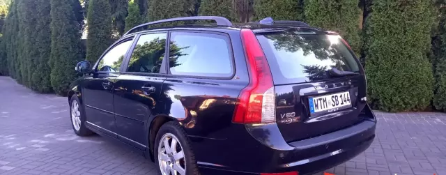 VOLVO V50 1.6 D DRIVe (109 KM)