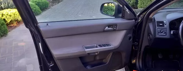 VOLVO V50 1.6 D DRIVe (109 KM)