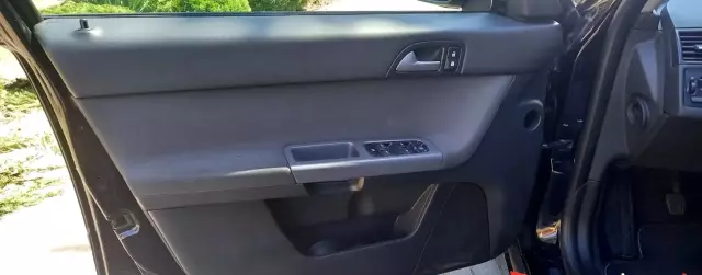 VOLVO V50 1.6 D DRIVe (109 KM)