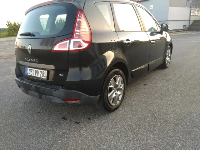 RENAULT Scenic Tomtom SL 110