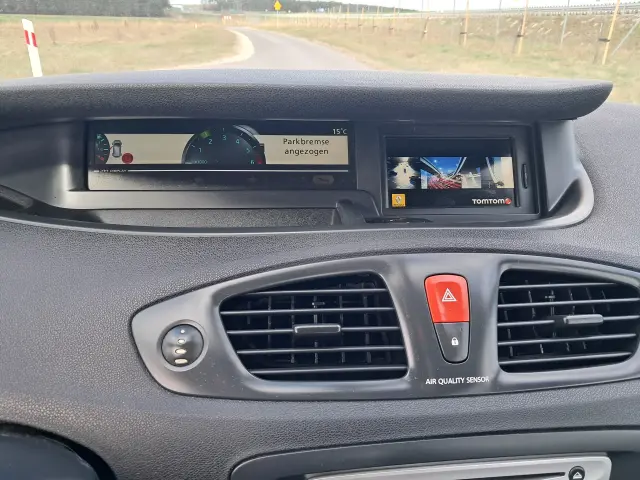 RENAULT Scenic Tomtom SL 110