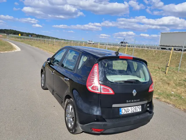 RENAULT Scenic Tomtom SL 110