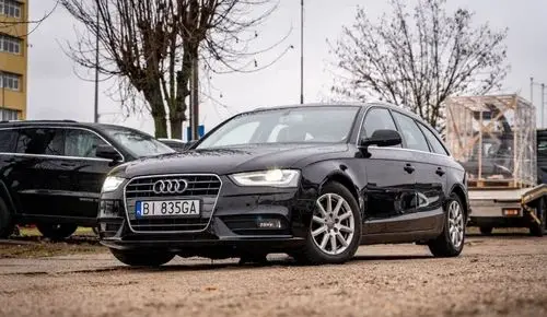 AUDI A4 
