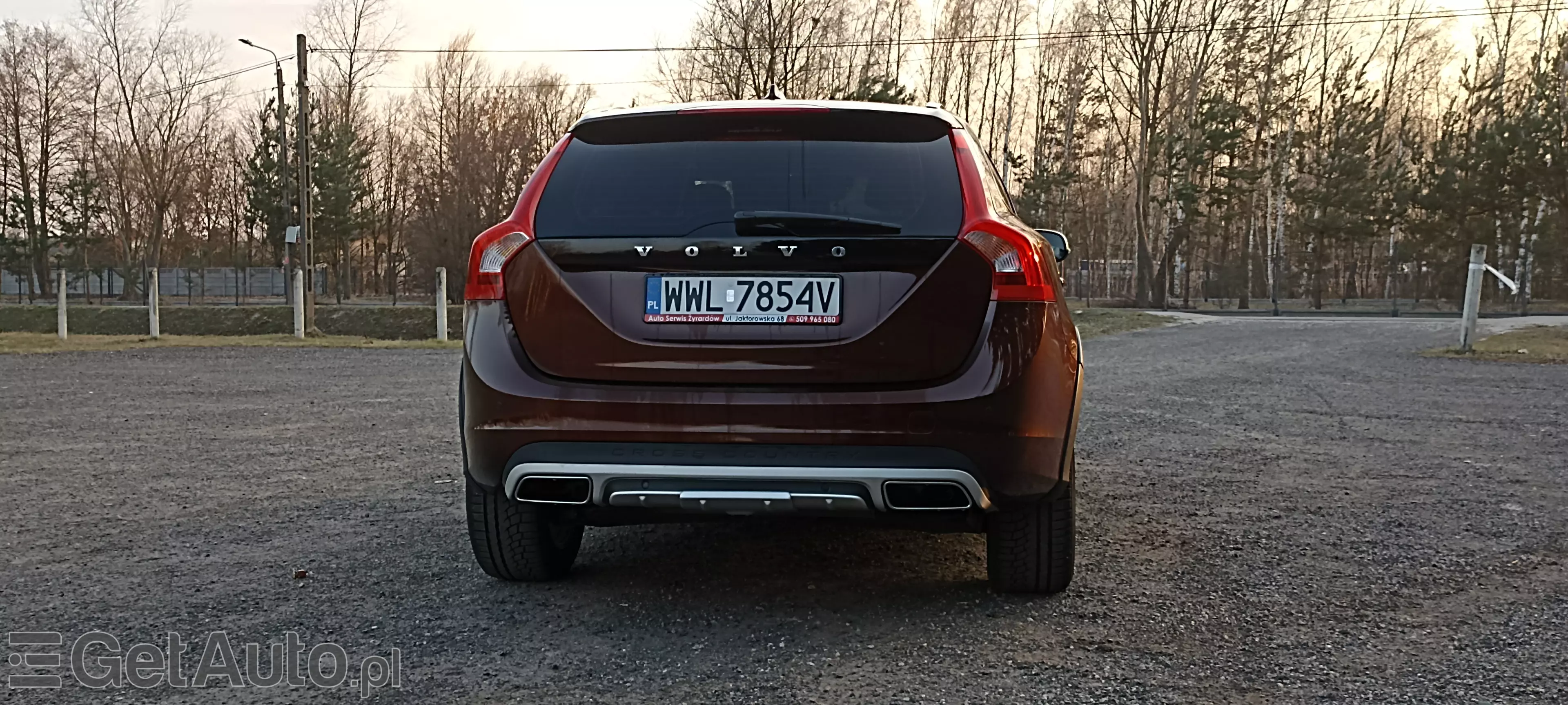 VOLVO V60 Cross Country Momentum