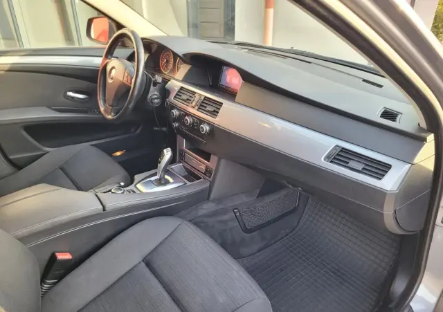 BMW Seria 5 520d