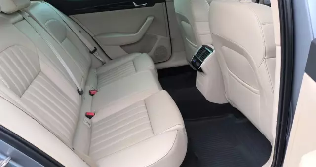 SKODA Superb 2.0 TSI 4x4 L&K DSG