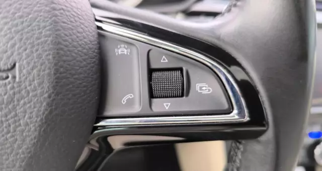 SKODA Superb 2.0 TSI 4x4 L&K DSG