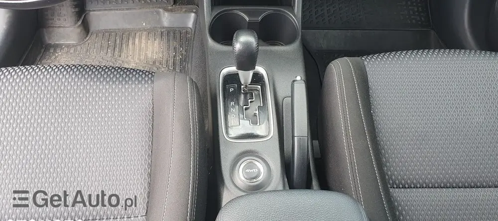 MITSUBISHI Outlander 2.2 DI-D 4WD Automatik Edition 100+