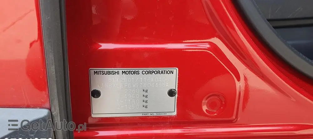 MITSUBISHI Outlander 2.2 DI-D 4WD Automatik Edition 100+