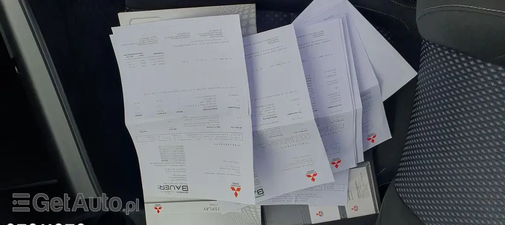 MITSUBISHI Outlander 2.2 DI-D 4WD Automatik Edition 100+