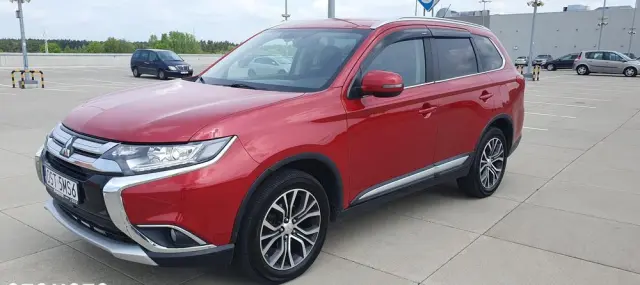 MITSUBISHI Outlander 2.2 DI-D 4WD Automatik Edition 100+