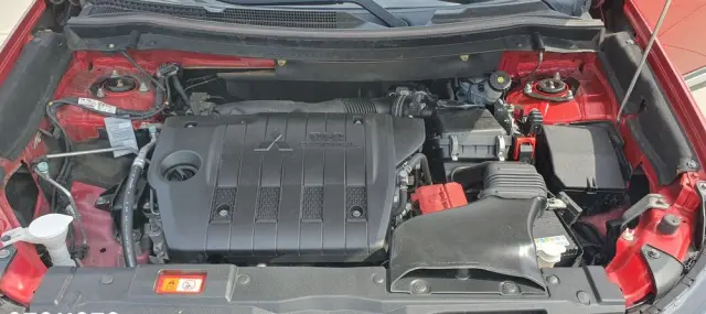 MITSUBISHI Outlander 2.2 DI-D 4WD Automatik Edition 100+