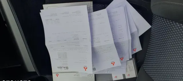 MITSUBISHI Outlander 2.2 DI-D 4WD Automatik Edition 100+