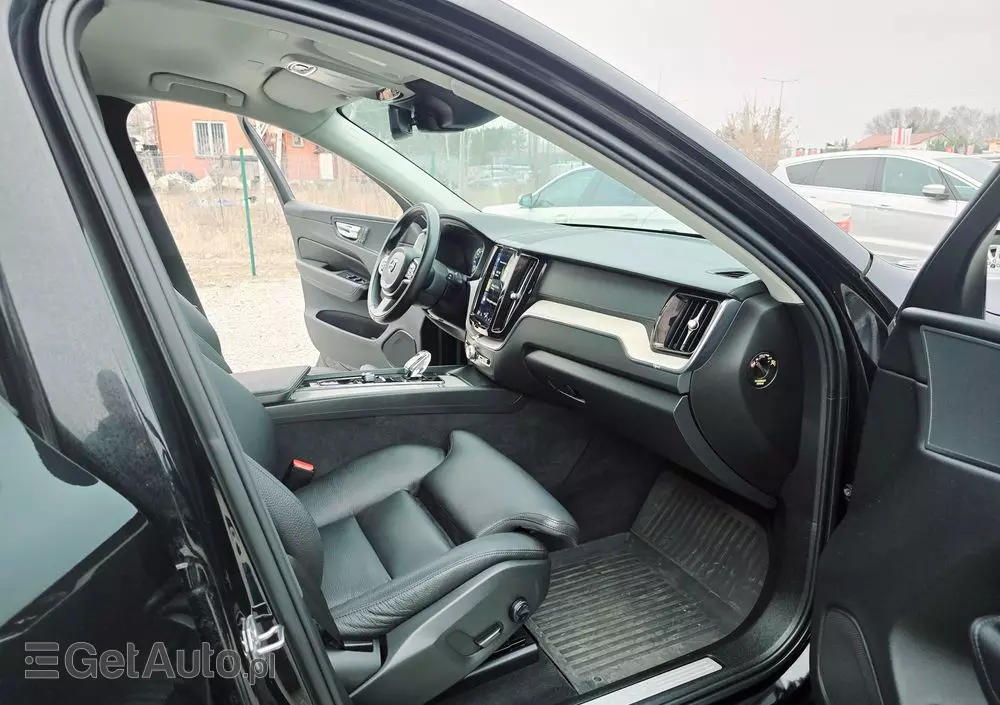 VOLVO XC 60 B5 B AWD Inscription
