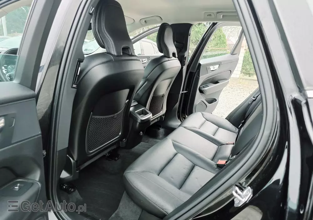 VOLVO XC 60 B5 B AWD Inscription