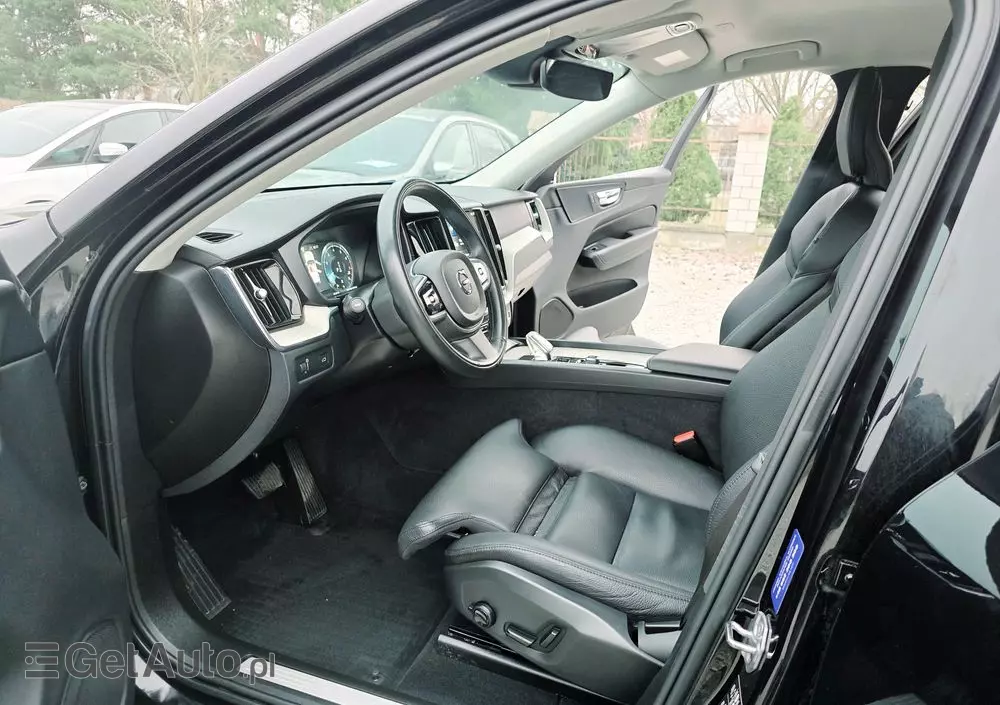 VOLVO XC 60 B5 B AWD Inscription