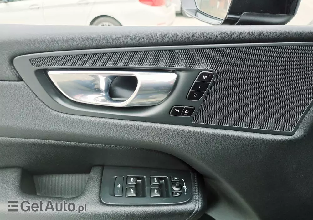 VOLVO XC 60 B5 B AWD Inscription