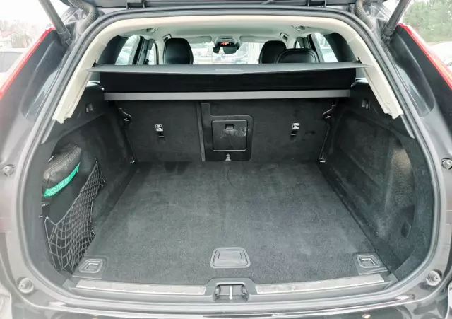 VOLVO XC 60 B5 B AWD Inscription