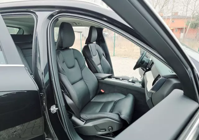 VOLVO XC 60 B5 B AWD Inscription