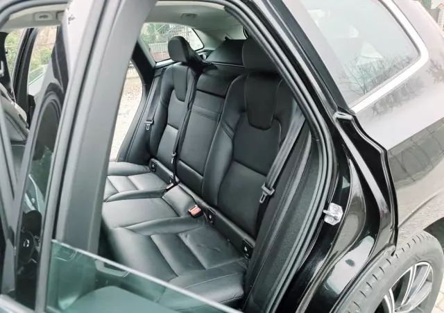 VOLVO XC 60 B5 B AWD Inscription