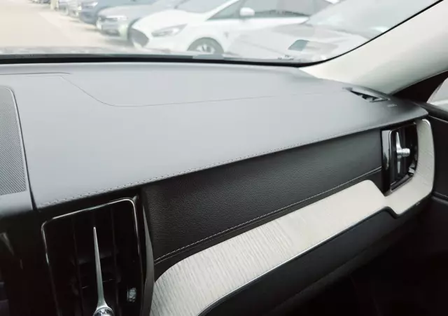 VOLVO XC 60 B5 B AWD Inscription