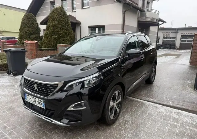 PEUGEOT 3008 225 e-EAT8 Allure Pack