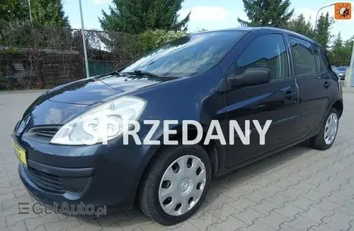 RENAULT Clio 