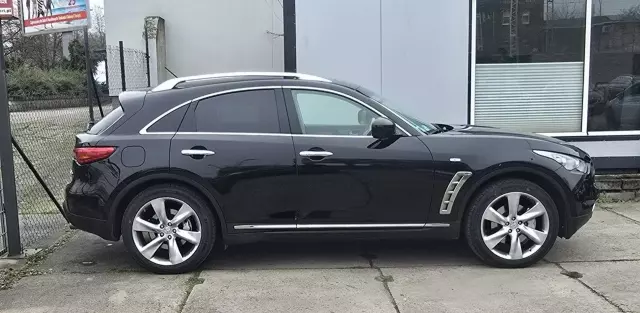 INFINITI FX 