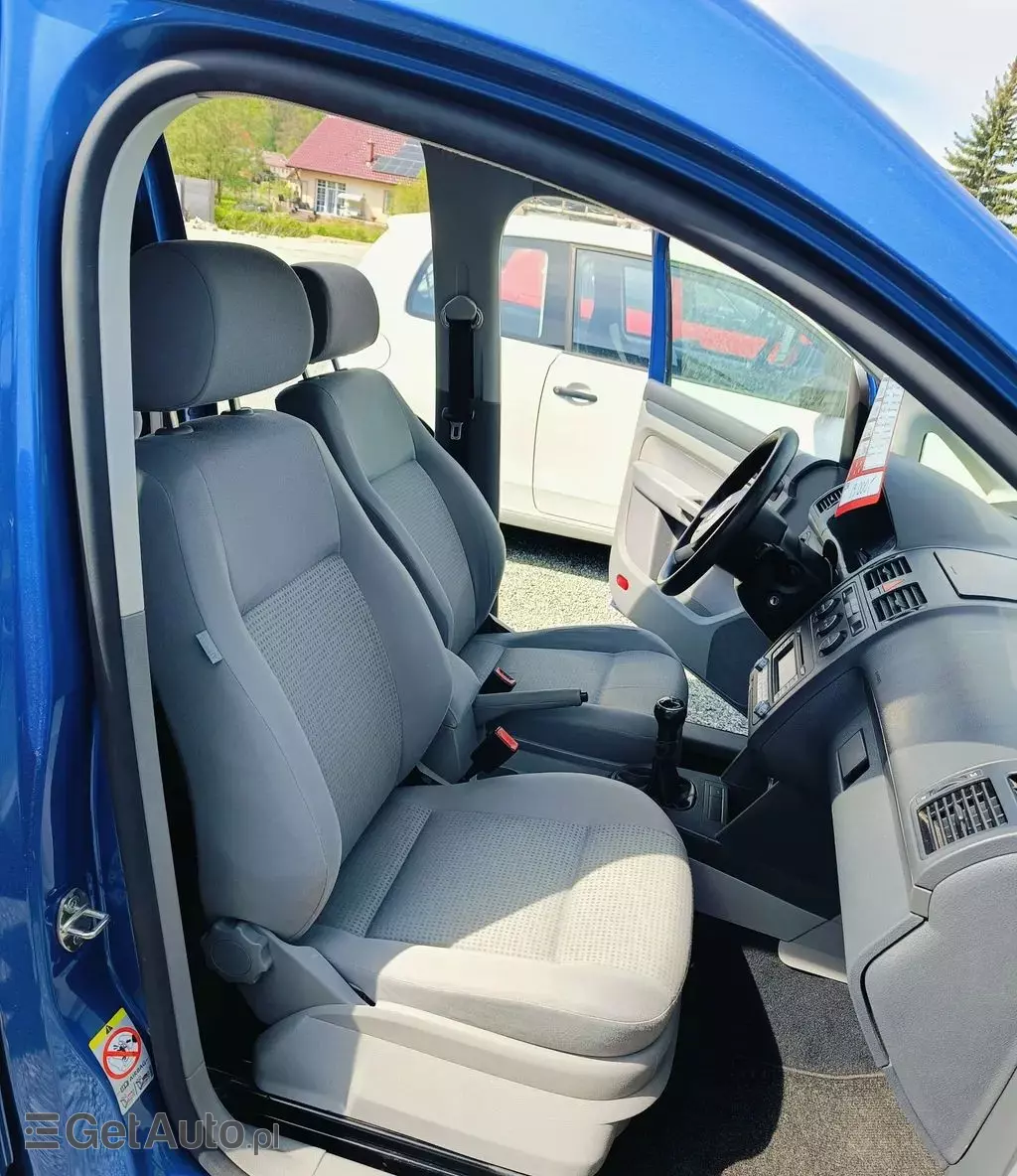 VOLKSWAGEN Caddy California 