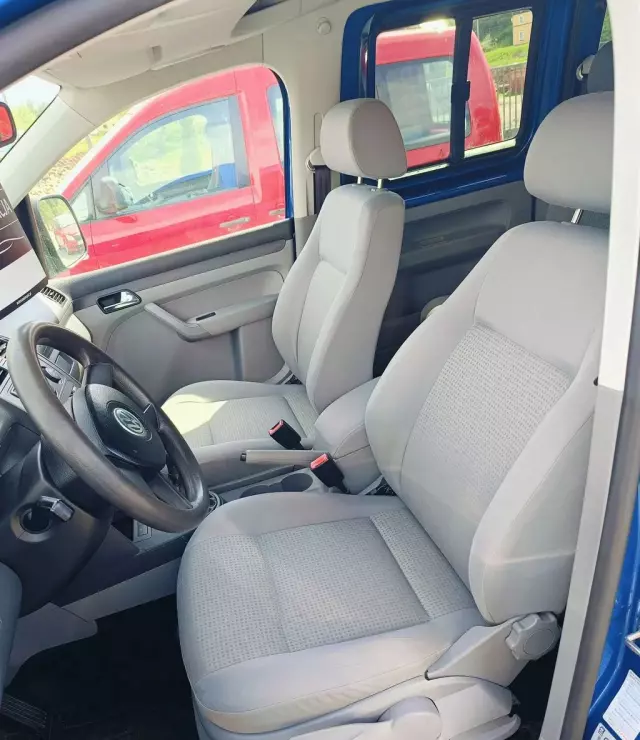 VOLKSWAGEN Caddy California 