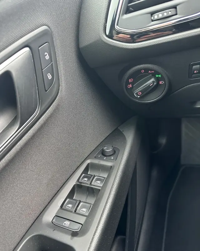 SEAT Leon 1.6 TDI ECOMOTIVE Reference