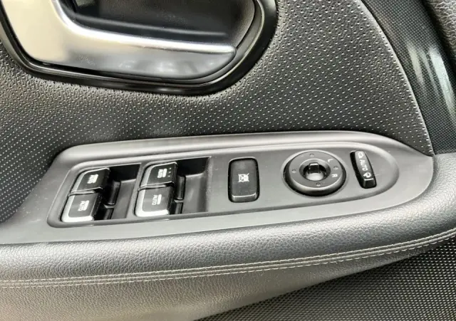 KIA Carens 1.7 CRDi XL 7os