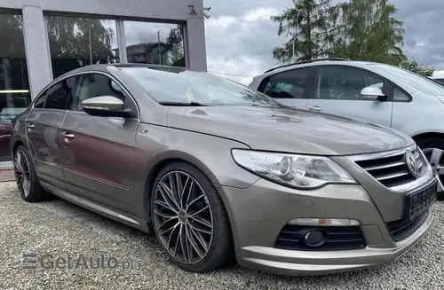 VOLKSWAGEN Passat CC 