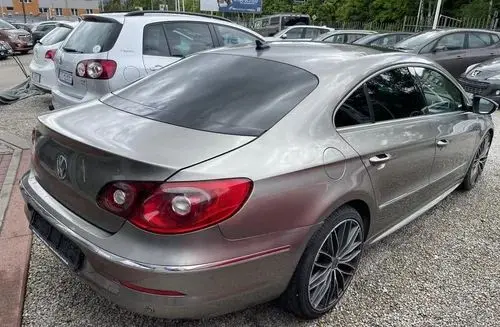 VOLKSWAGEN Passat CC 