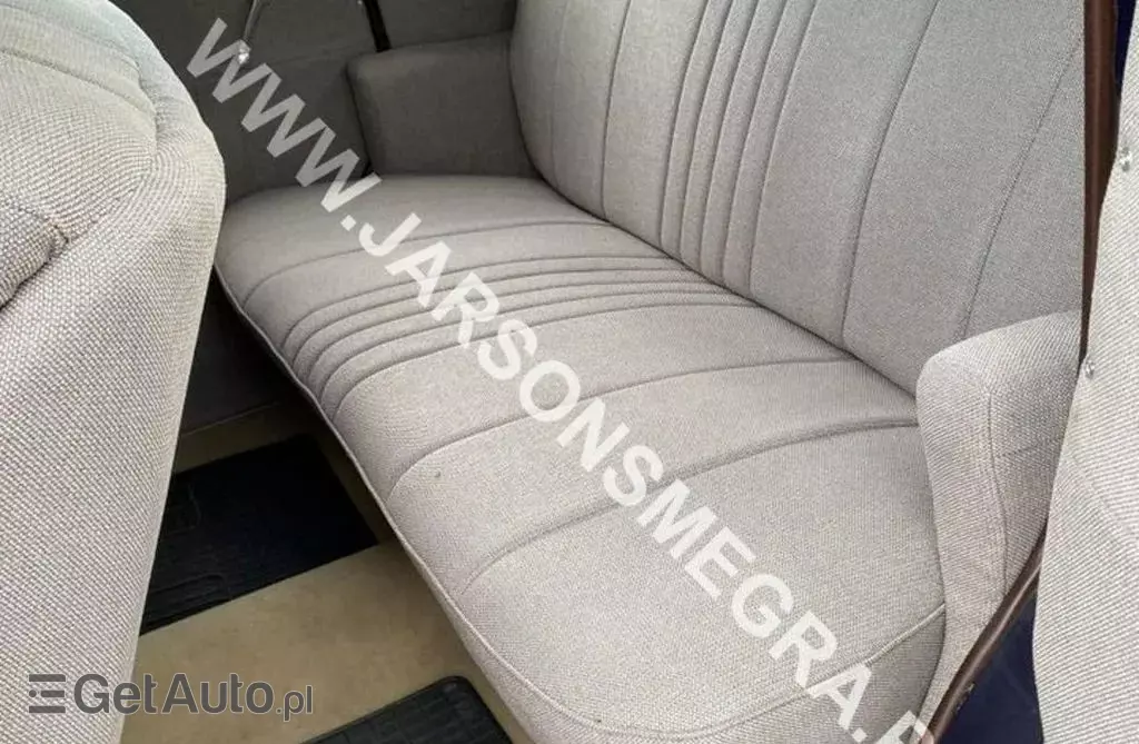 FORD  74 Fordor Sedan 2.2 V8 