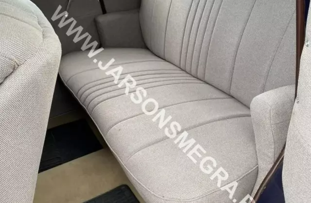 FORD  74 Fordor Sedan 2.2 V8 