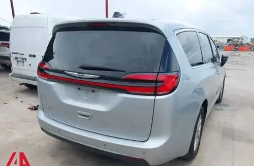 CHRYSLER Pacifica 
