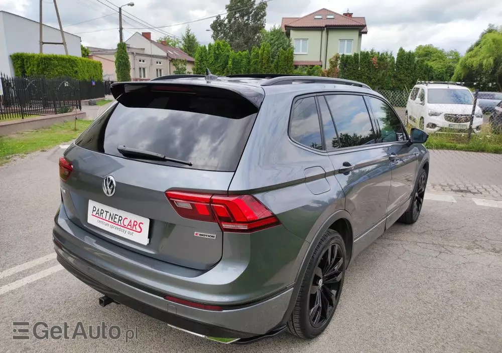 VOLKSWAGEN Tiguan 2.0 TSI 4Mot R-Line DSG