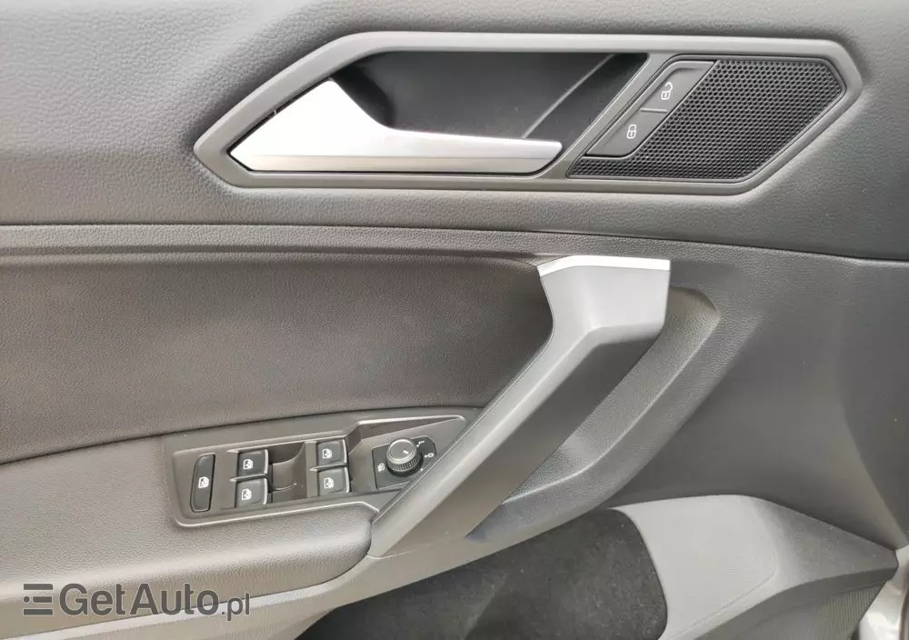 VOLKSWAGEN Tiguan 2.0 TSI 4Mot R-Line DSG