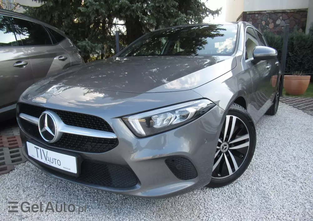 MERCEDES-BENZ Klasa A 180 Progressive 7G-DCT